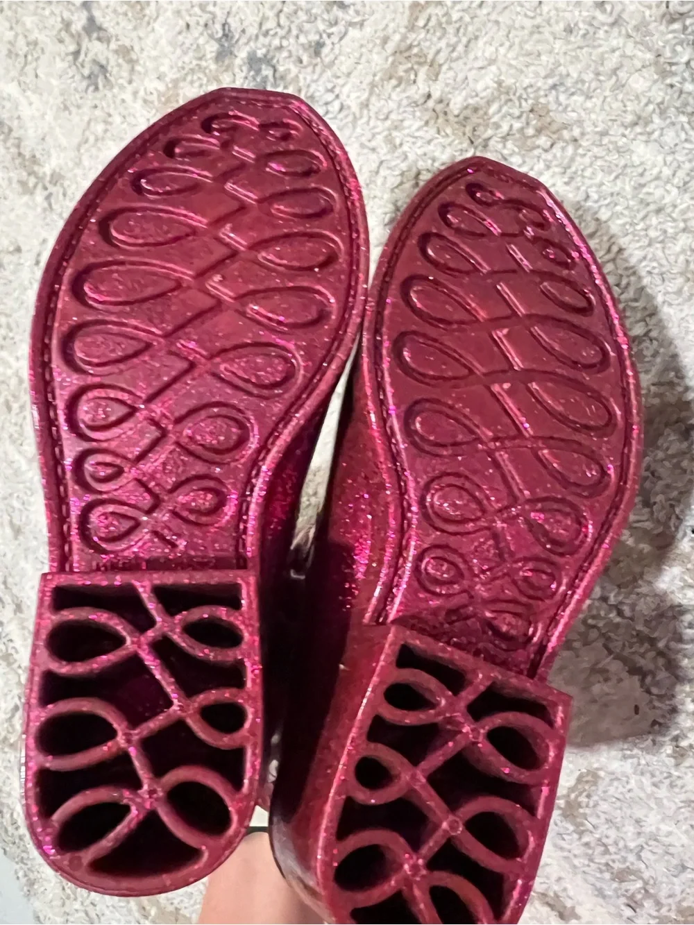 Mini Melissa eye catching